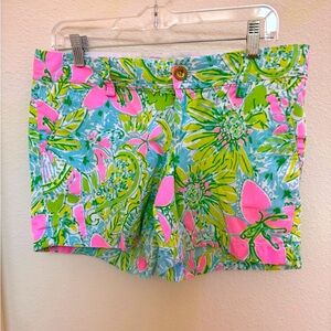 Lilly Pulitzer Callahan size 6 Pink and Green Shorts Vibrant Tropical Print